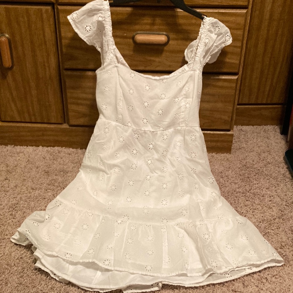 Hollister L women’s white dress with lining